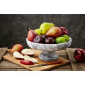 Marble Quartz Stone Fruit Dans Un Bol Sur Pied